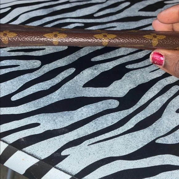 Louis Vuitton Classic Brown Monogram Clutch with dust bag - Picture 8 of 17